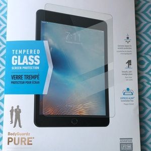 Tempered glass screen protector for iPad